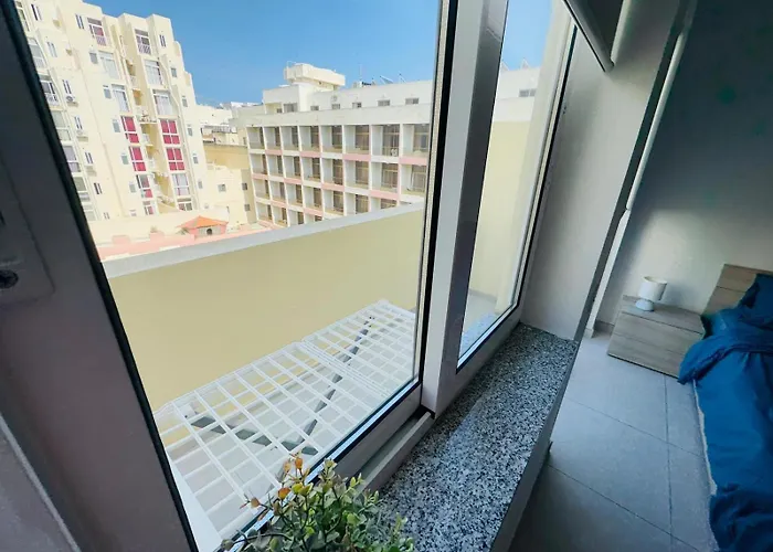 Amnesia Apartment